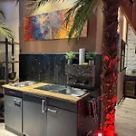 Einzigartige Bunt アパート